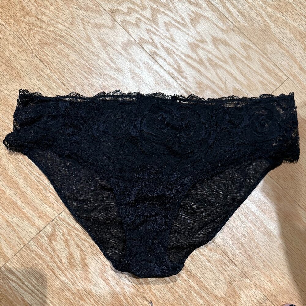 La Perla Black Label | All-Over Black Floral Lace Hi-Cut Brief | Never Worn | Si
